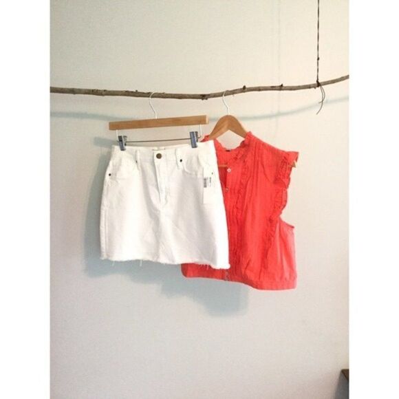 WHITE denim mini skirt - Picture 2 of 8